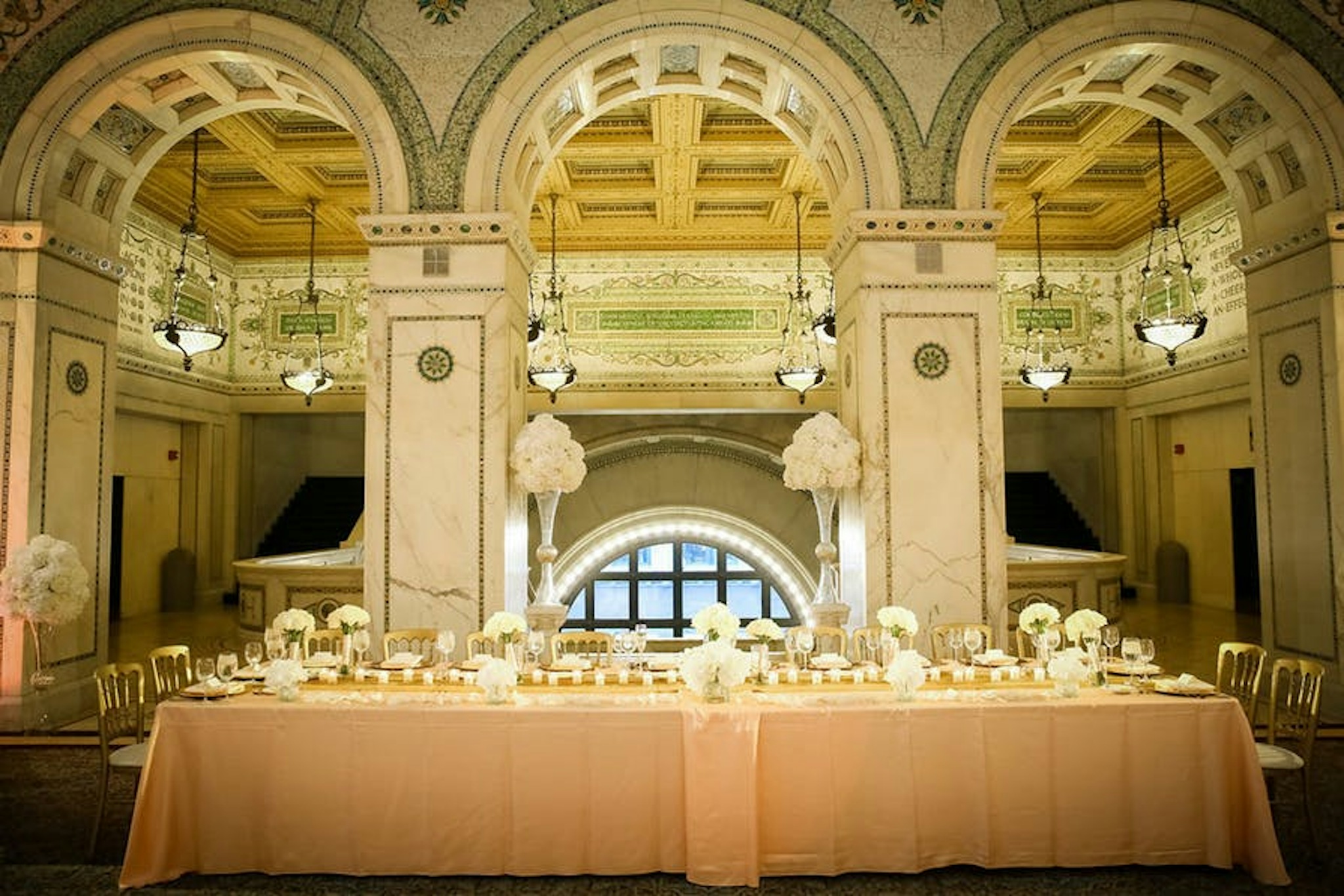 White table with white flowers at Chicago Cultural Center