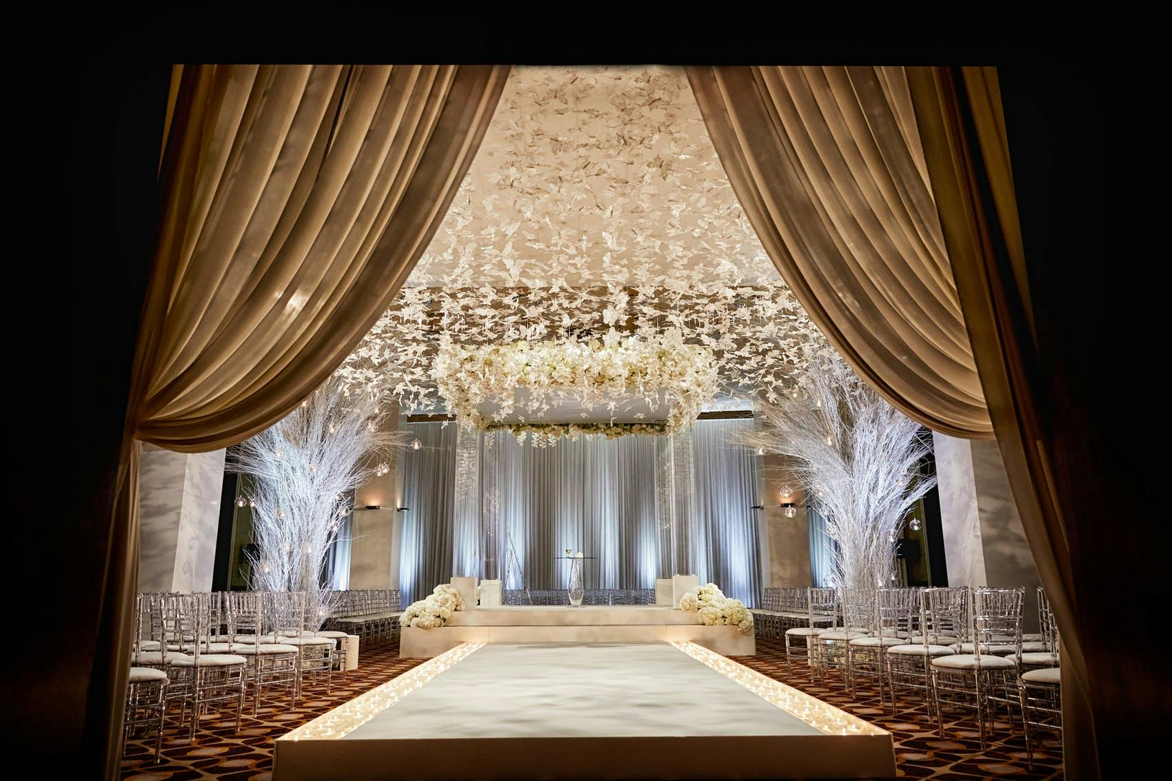10 Wedding Ceiling Decorations That Will Wow Your Guests Partyslate