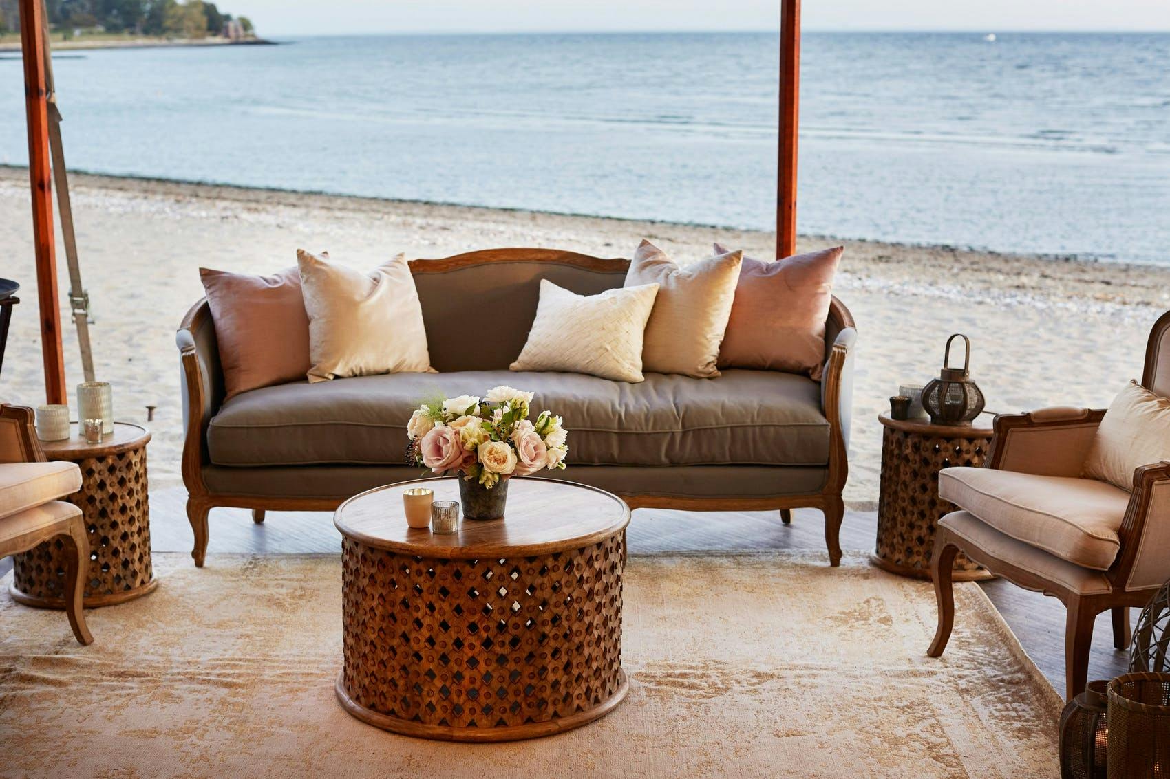 Luxe Lounge Spaces Are Trending Check Out These Must See Wedding Decor Rentals In Nyc Partyslate