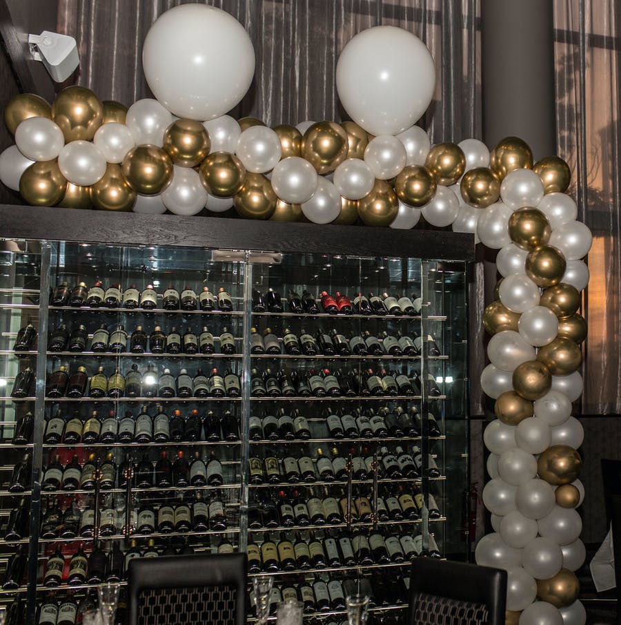 Classy black and gold birthday balloons garland, New ideas of decorating