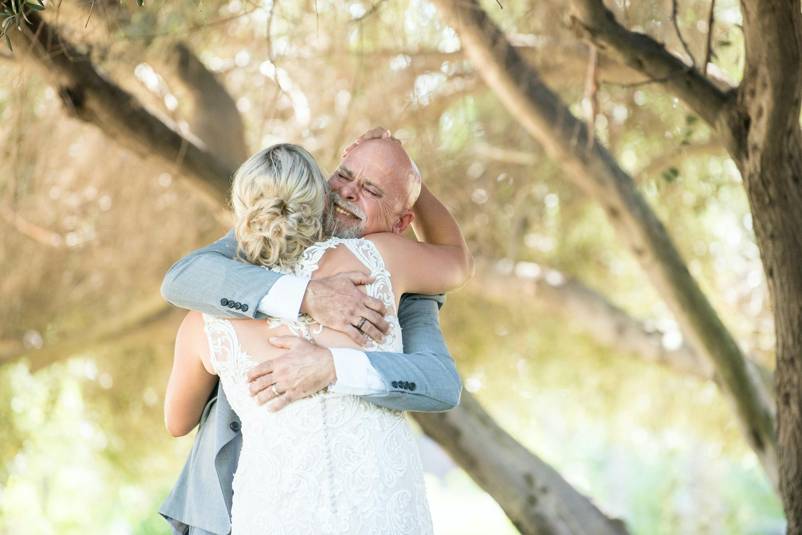 I Want To Show What True Love Looks Like By Photographing A Couple That Has  Been Married For 55 Years | Older couple photography, Older couple poses, Older  couple wedding