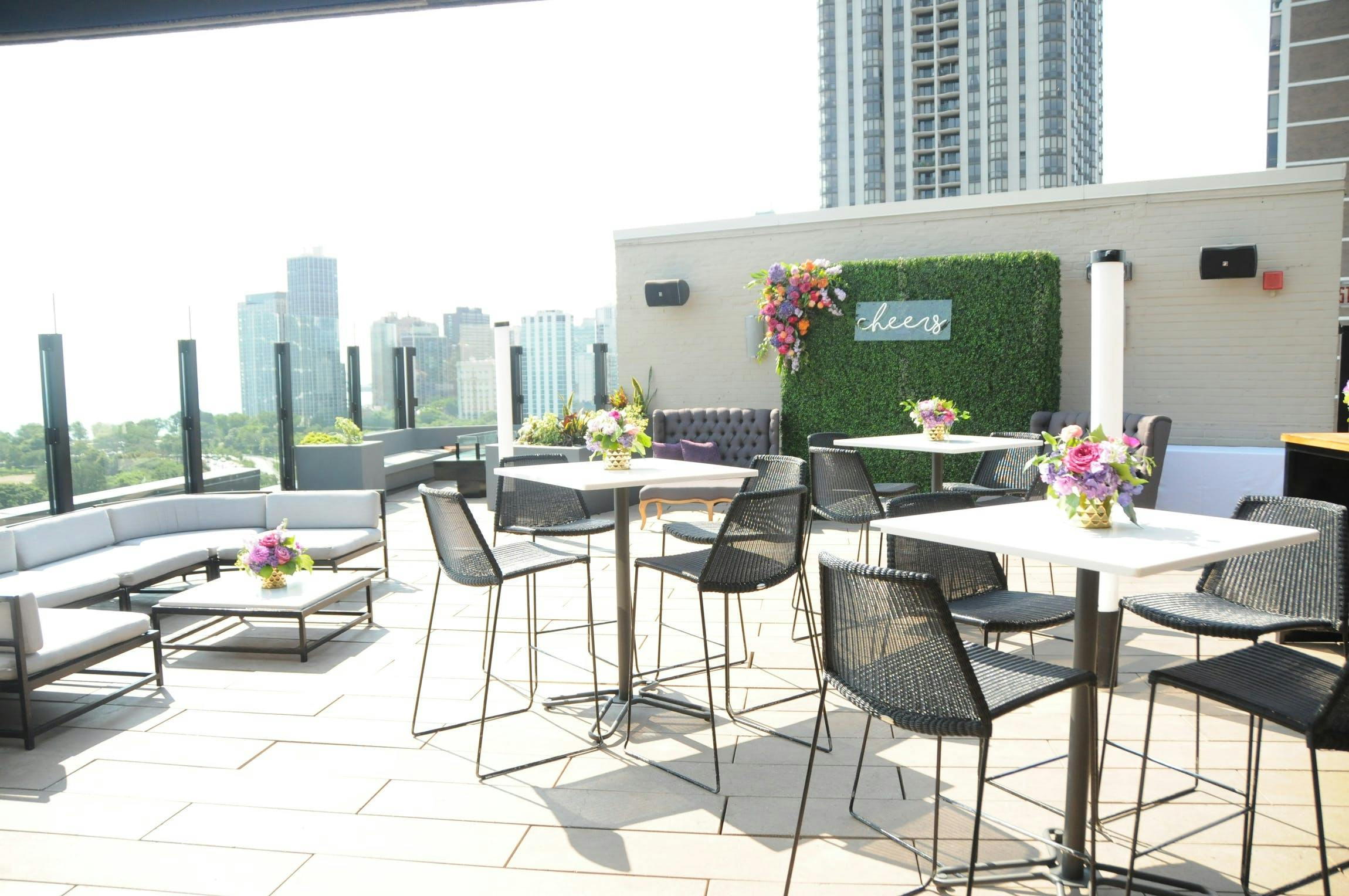 17 Best Rooftops in Chicago for Weddings, Corporate Events, & Milestone