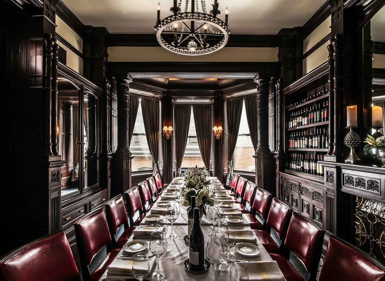 5 Gold Coast Restaurants in Chicago With Rehearsal Dinner