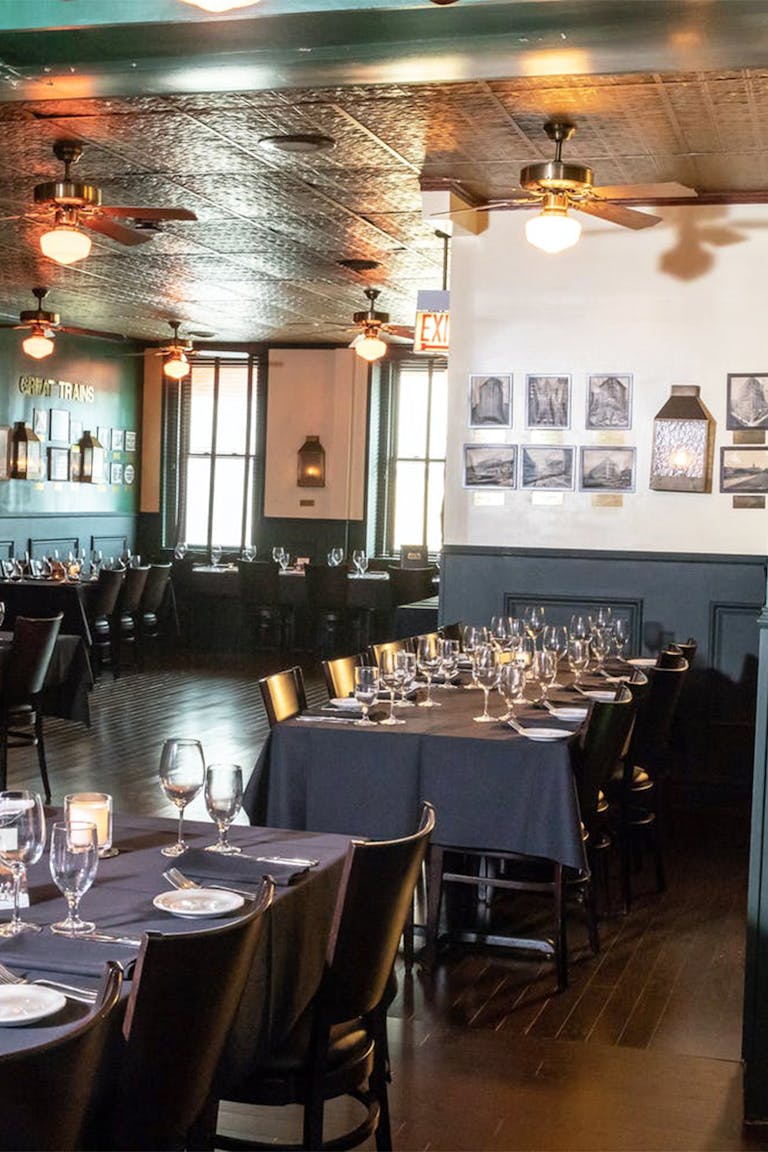 Beautiful victorian brownstone restaurant at the Chicago Chop House | PartySlate