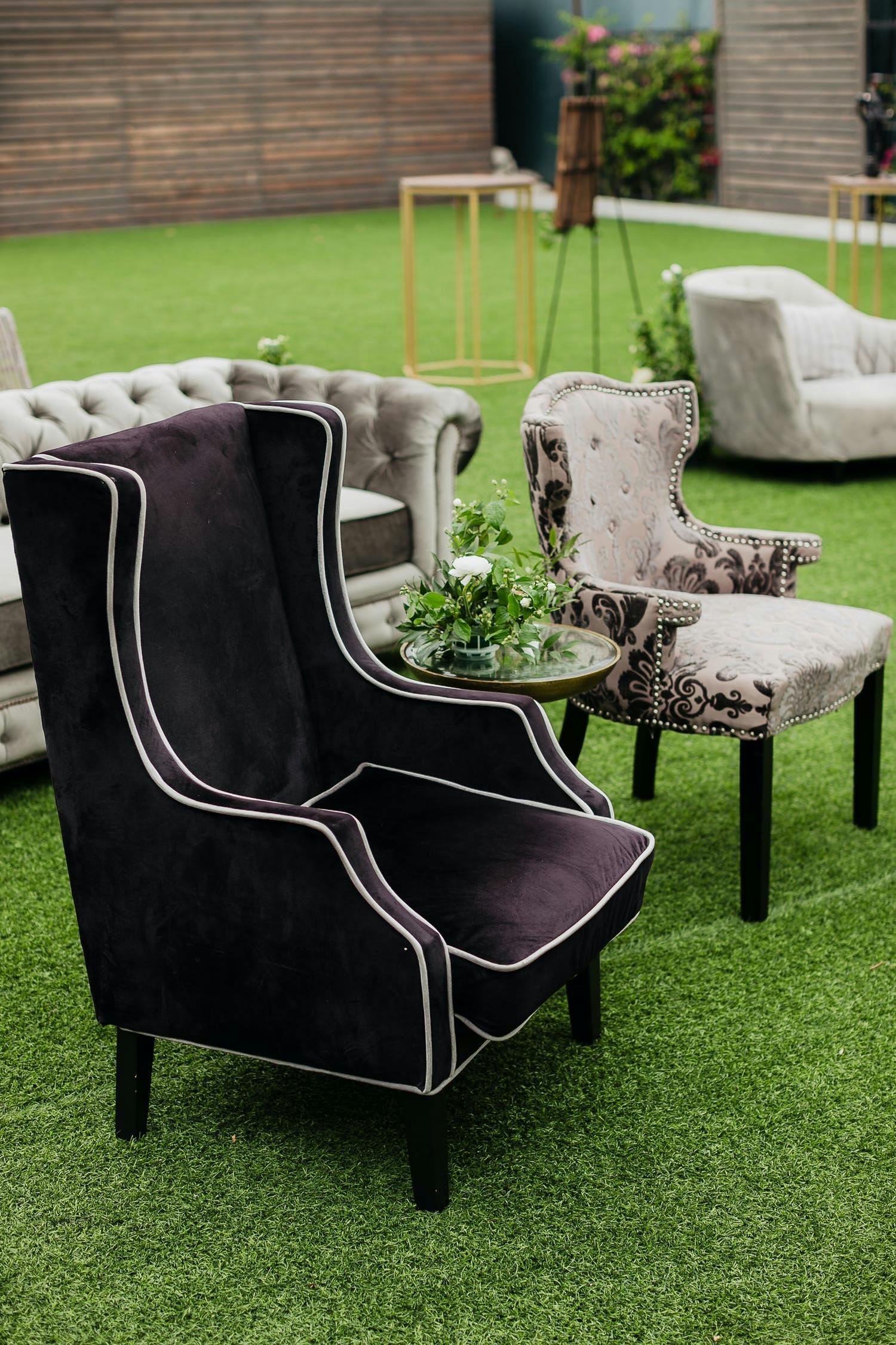 2021 trend outdoor furniture used for a wedding ceremony | PartySlate