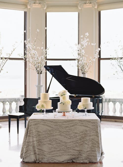 San Francisco wedding venue cake table | PartySlate
