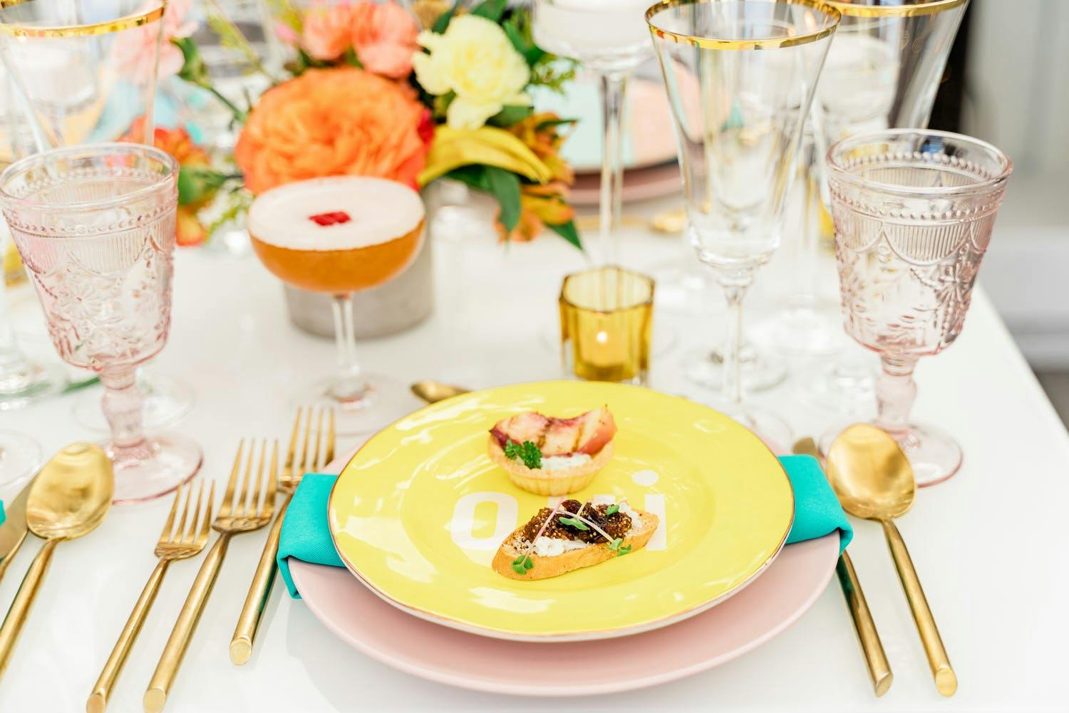 2021 trend eclectic paris theme with yellow plates | PartySlate