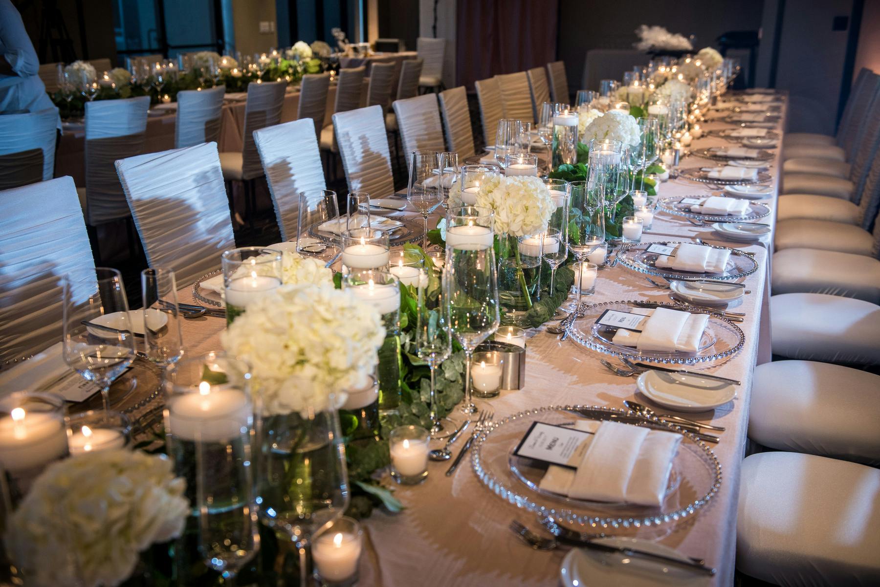 White Floral Wedding at Sanctuary Camelback Mountain Resort in Paradise Valley, AZ With Hydrangea Wedding Centerpieces