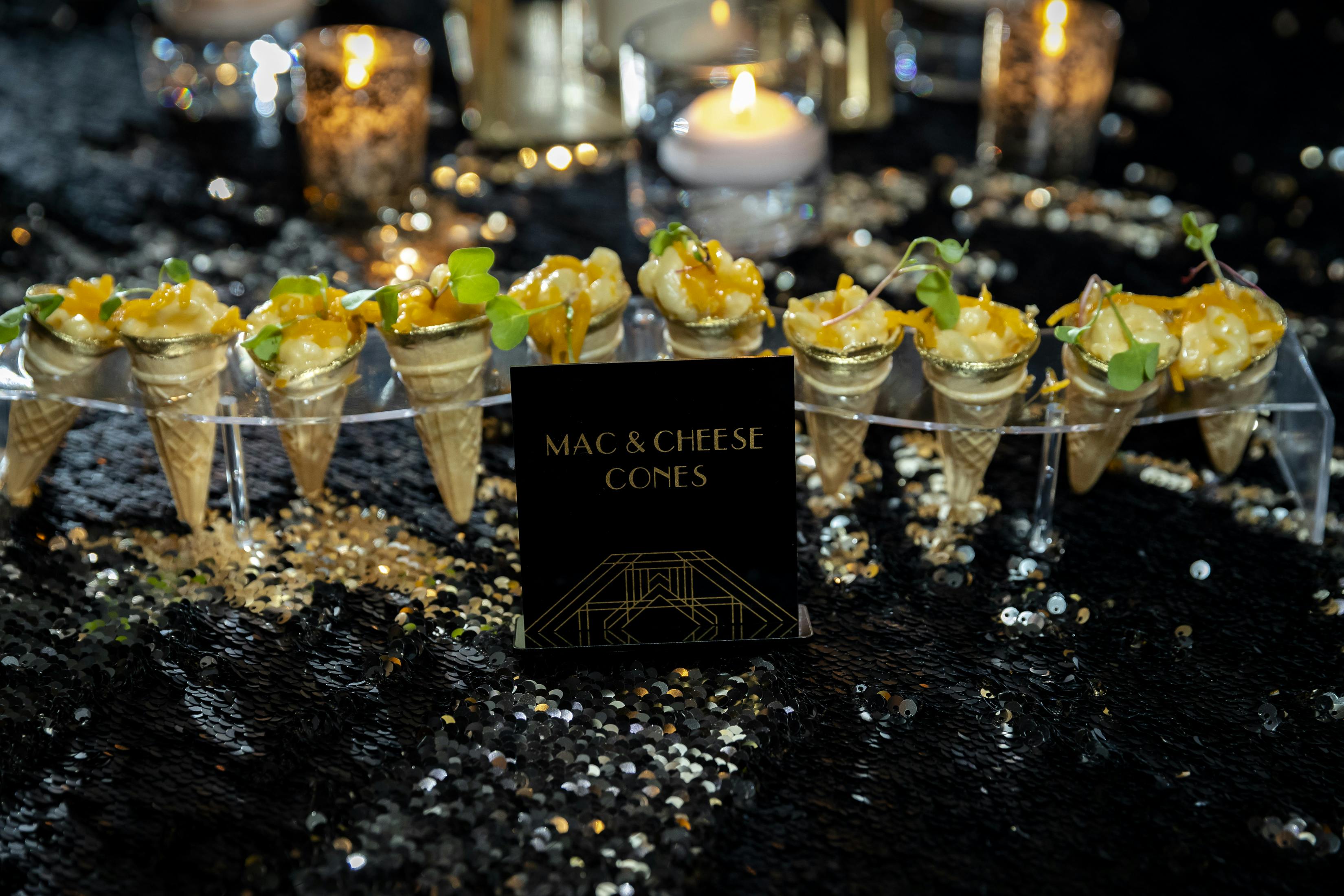 Close Up of Mac & Cheese Cones at Black and Gold Great Gatsby 16th Birthday in Miami, FL | PartySlate