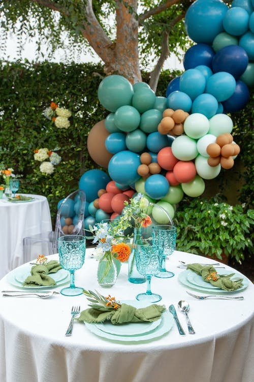 Autumnal balloons flood into a backyard Micro Mitzvah | PartySlate