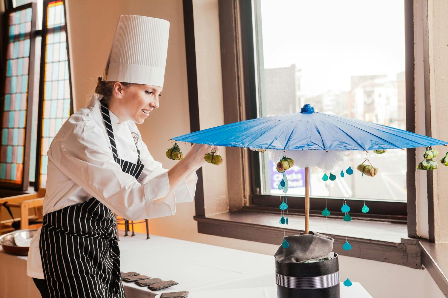 Chef With Umbrella-Structure Cotton Candy Machine | PartySlate