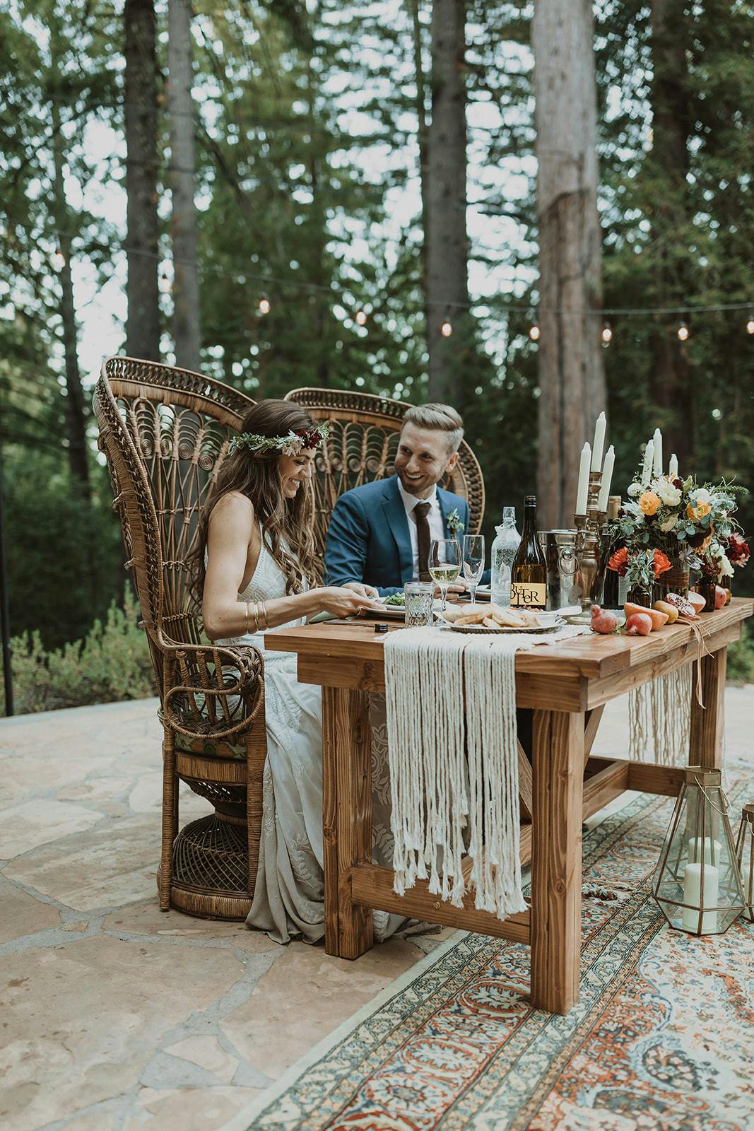 Fresh and Romantic Wedding at Sequoia Retreat Center in Ben Lomond, California