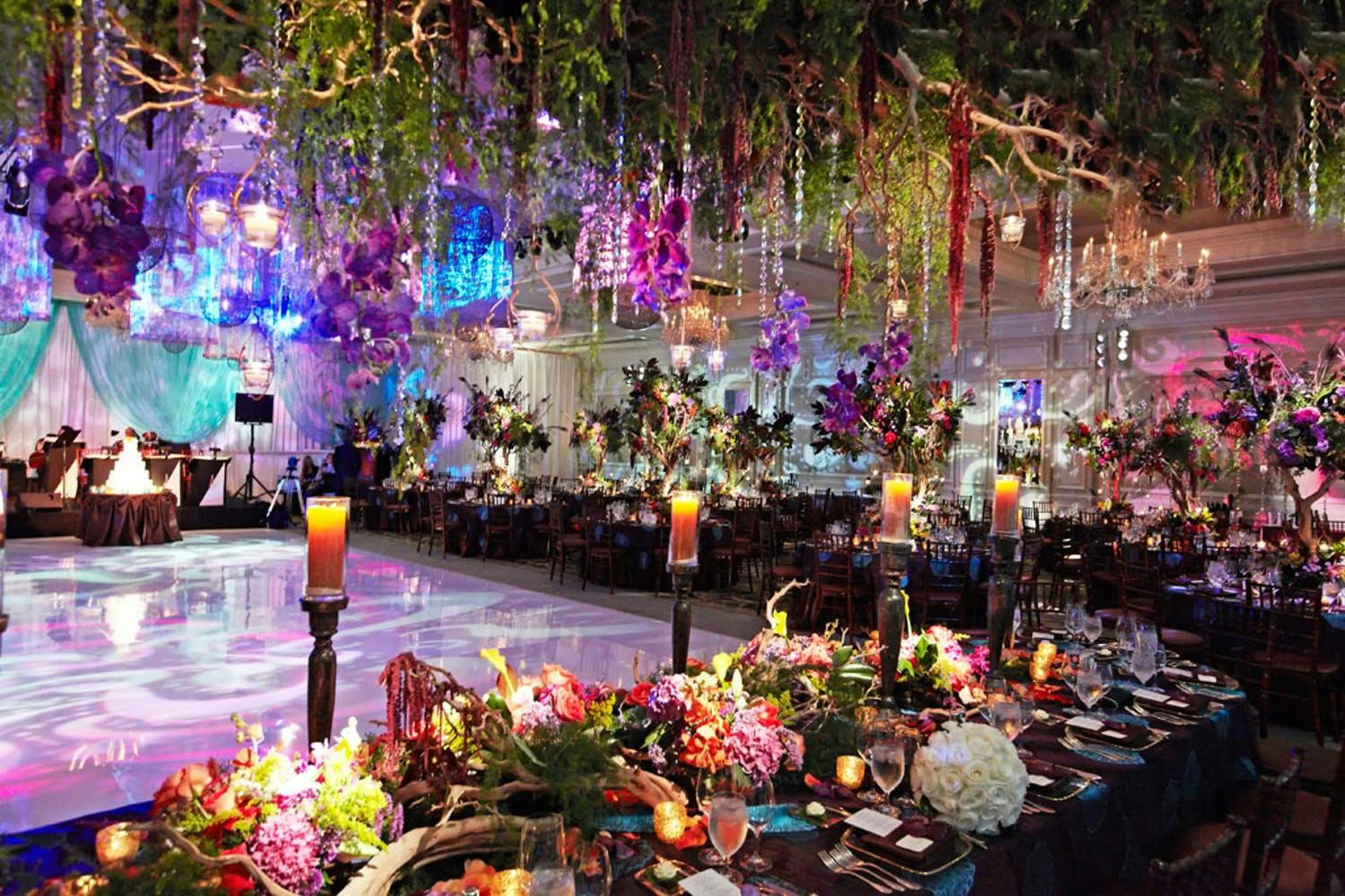 Colorful wedding colors and bright décor at Four Seasons Hotel Chicago | PartySlate