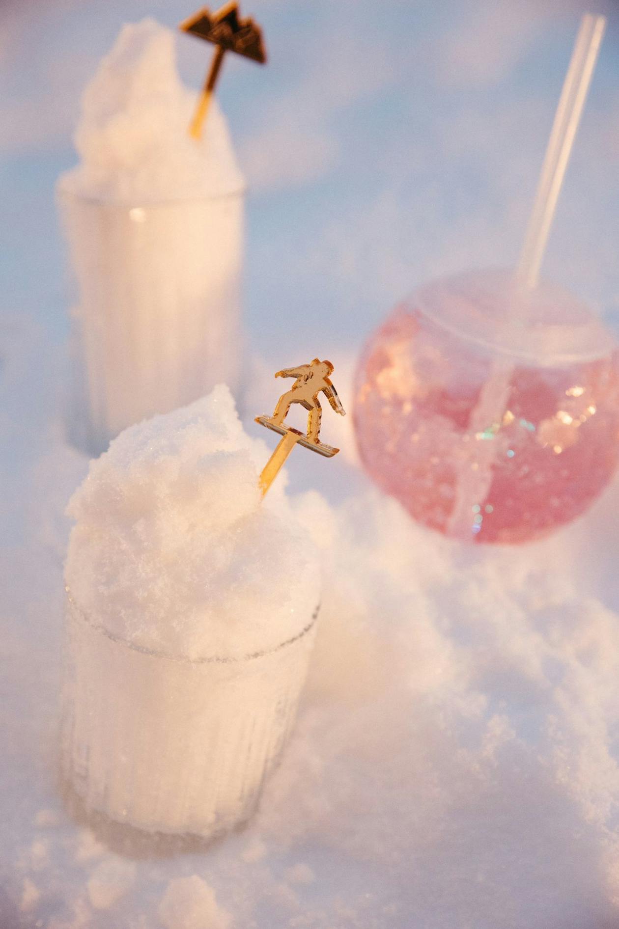 Snow slushies with a snowboarder drink stirrer | PartySlate