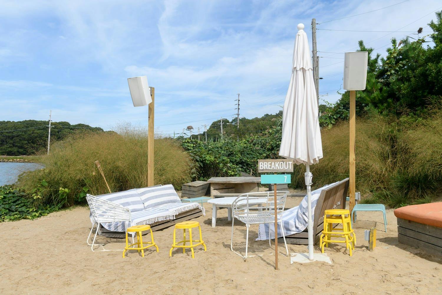 ATTENTION.IO MOAT I MONTAUK SUMMIT WITH BEACH LOUNGE NETWORKING AREA | PARTYSLATE