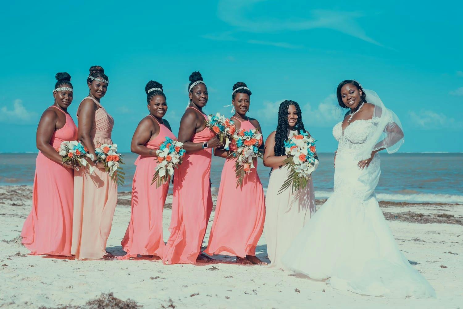 Perfect Wedding Colors for a Beach Wedding: A Comprehensive Guide