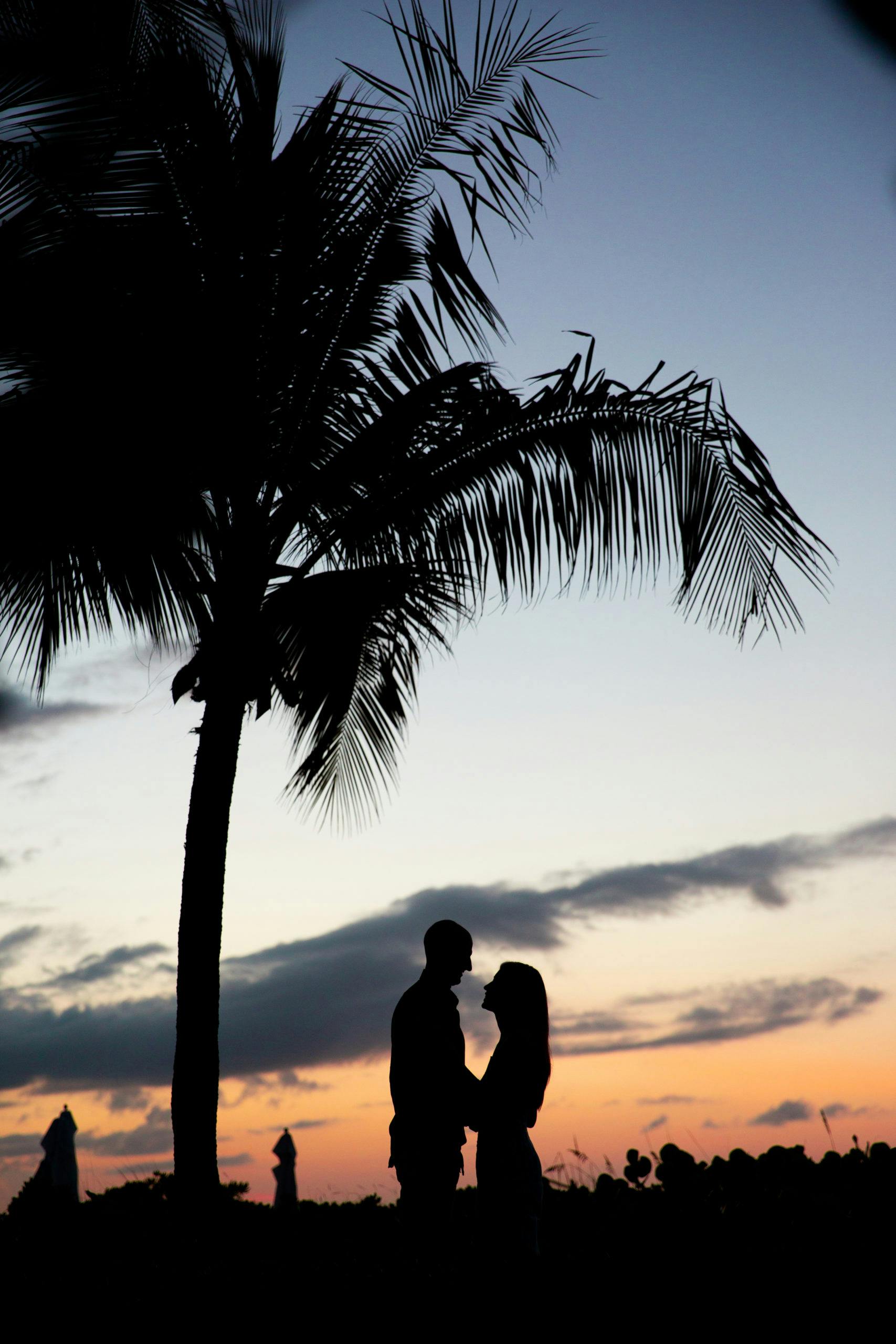 BEACH WEDDING AT GRACE BAY CLUB IN TURKS AND CAICOS PLANNED BY AMY KATZ EVENTS | PARTYSLATE