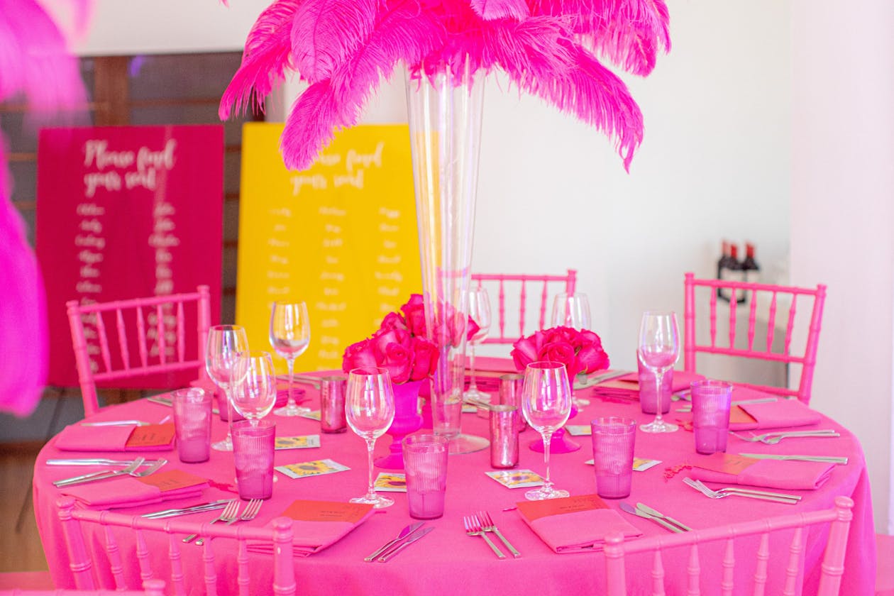 monochrome pink birthday party | PartySlate