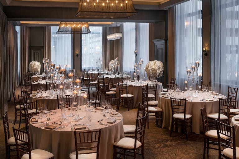 Private dining event at The Roanoke in Chicago | PartySlate