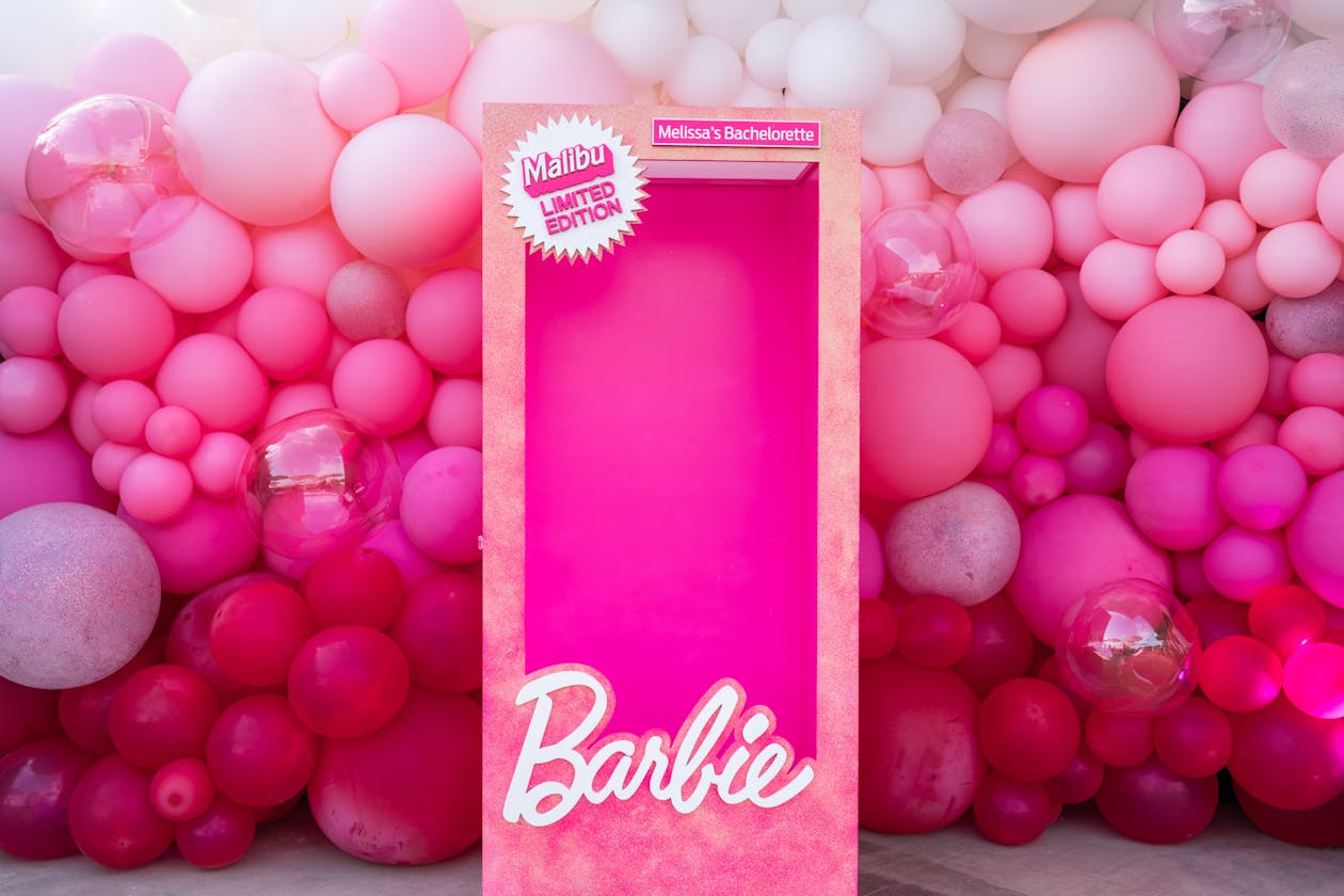 Unique Barbie Party Decorations | Serves 16 Guests | Officially Licensed |  Barbie Birthday Decorations | Barbie Birthday Party Supplies | Barbie
