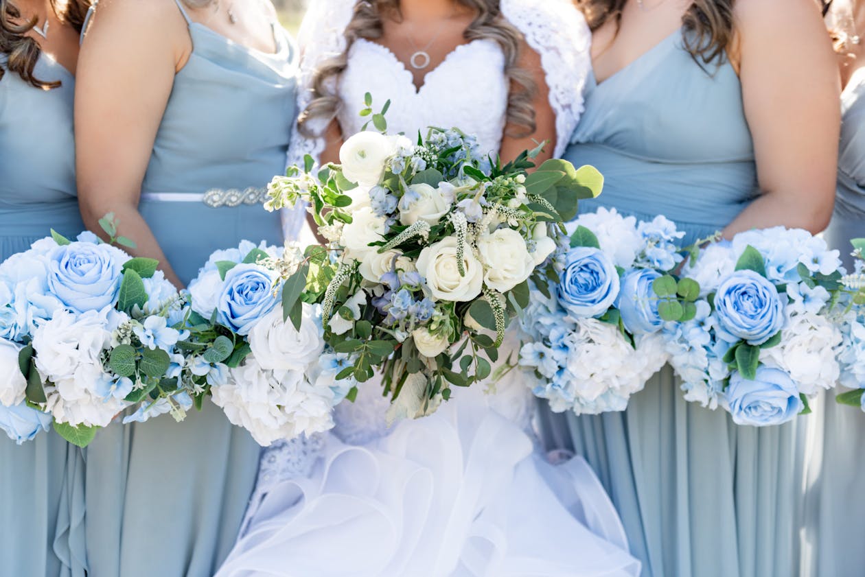 diy blue wedding centerpieces