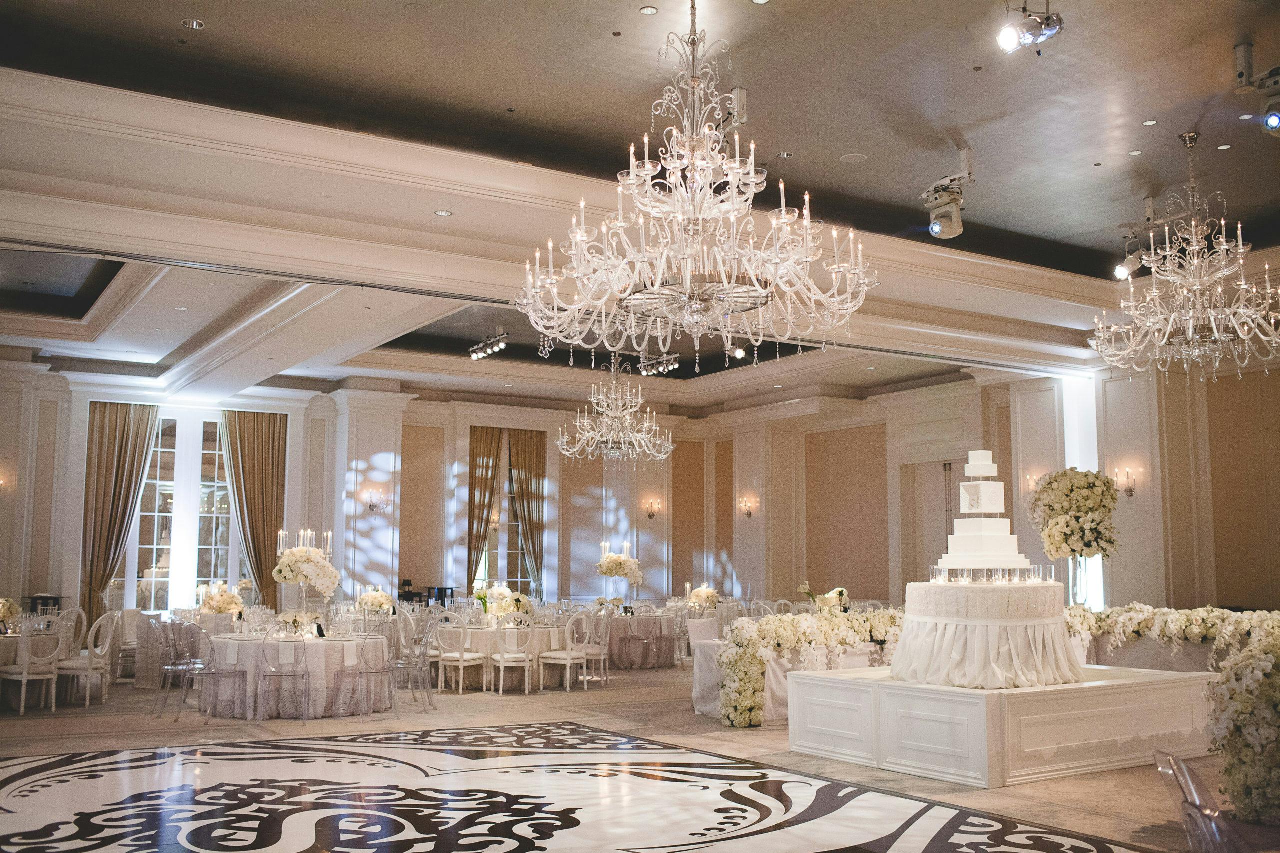 Luxurious Black and White Wedding