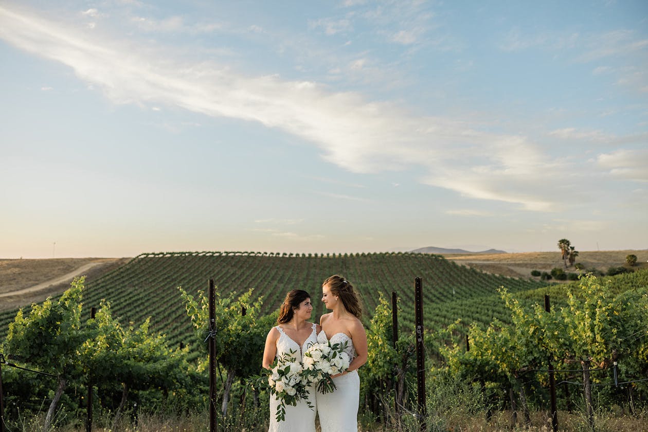 Rustic Outdoor Wedding at Callaway Vineyard and Winery in Temecula, California | PartySlate