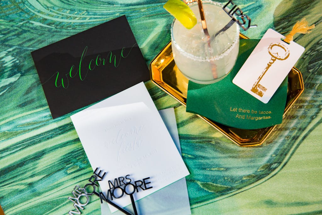 Welcome party invites and cocktail | PartySlate