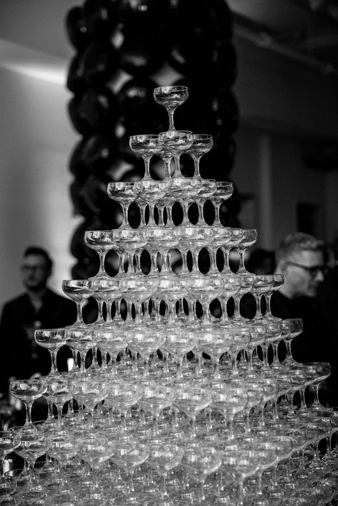 PartySlate's New York 'Film Noir' Themed Celeberation