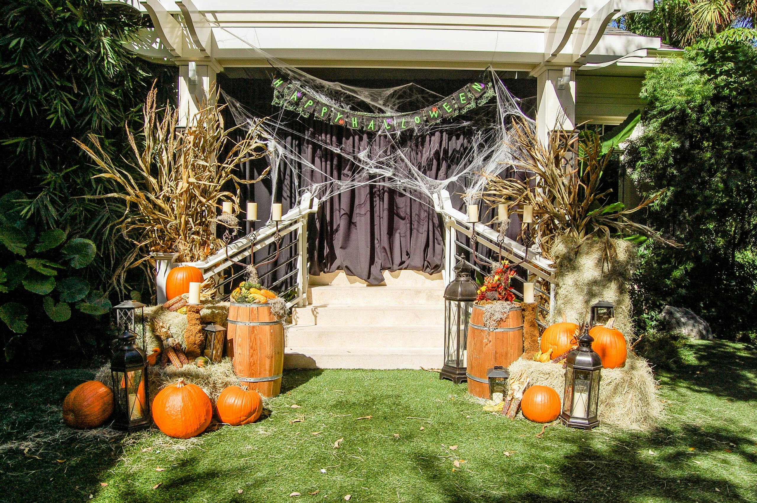 16 Halloween Party Ideas You Need At Your Spooky Soirée - PartySlate