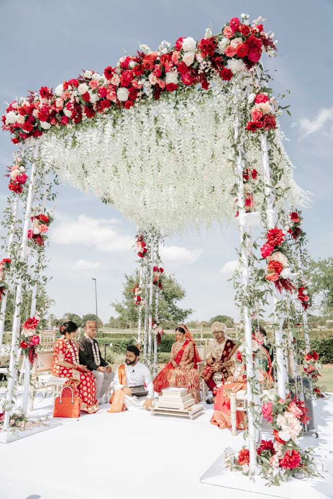 A Fairytale Hindu Wedding: Celebrating Love under Florida's Sunshine