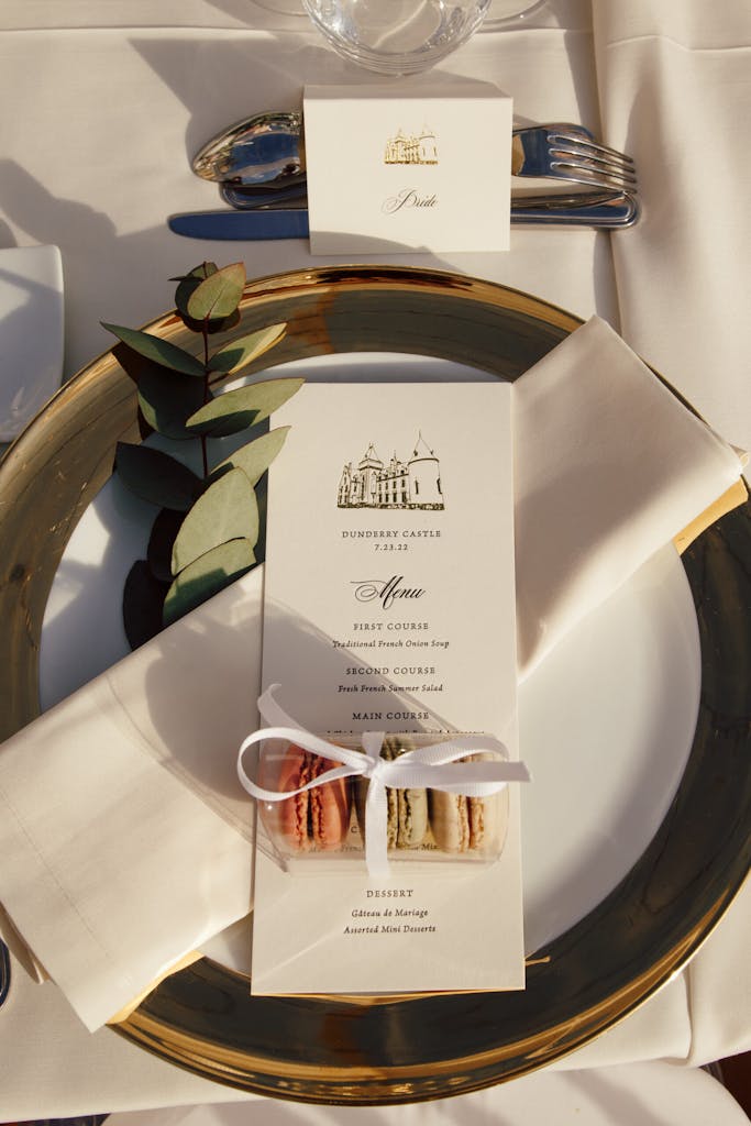 Destination Wedding in La Guerche-sur-l'Aubois, France