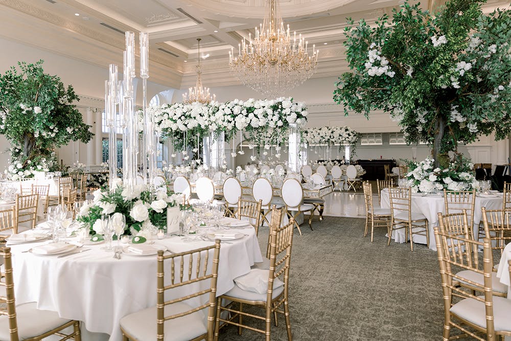 47 Elegant Wedding Centerpieces to Inspire Your Nuptials - PartySlate