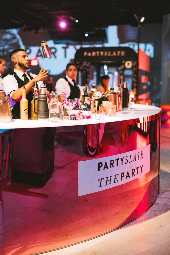 CLOSING COCKTAIL PARTY AT THE PARTY, PARTYSLATE'S FIRST NATIONAL MEMBERS-ONLY EVENT