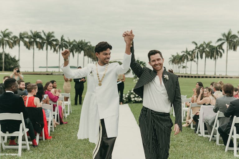Small Photo Book – Best Miami Weddings