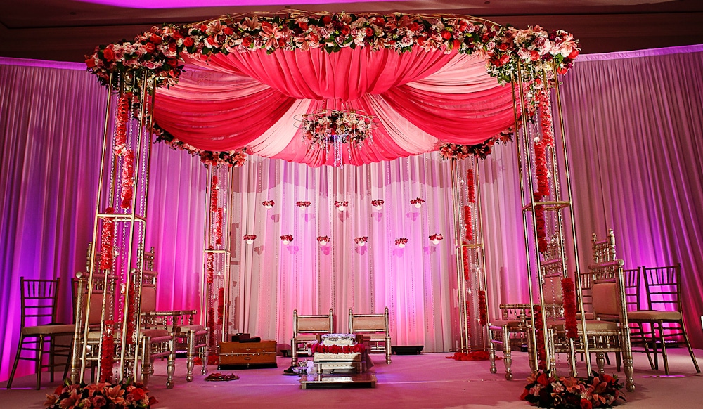 26 Gorgeous Indian Wedding Mandap Ideas | PartySlate