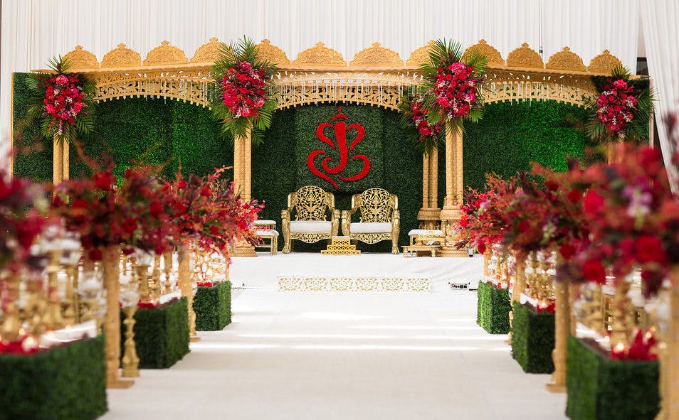 26 Gorgeous Indian Wedding Mandap Ideas Partyslate