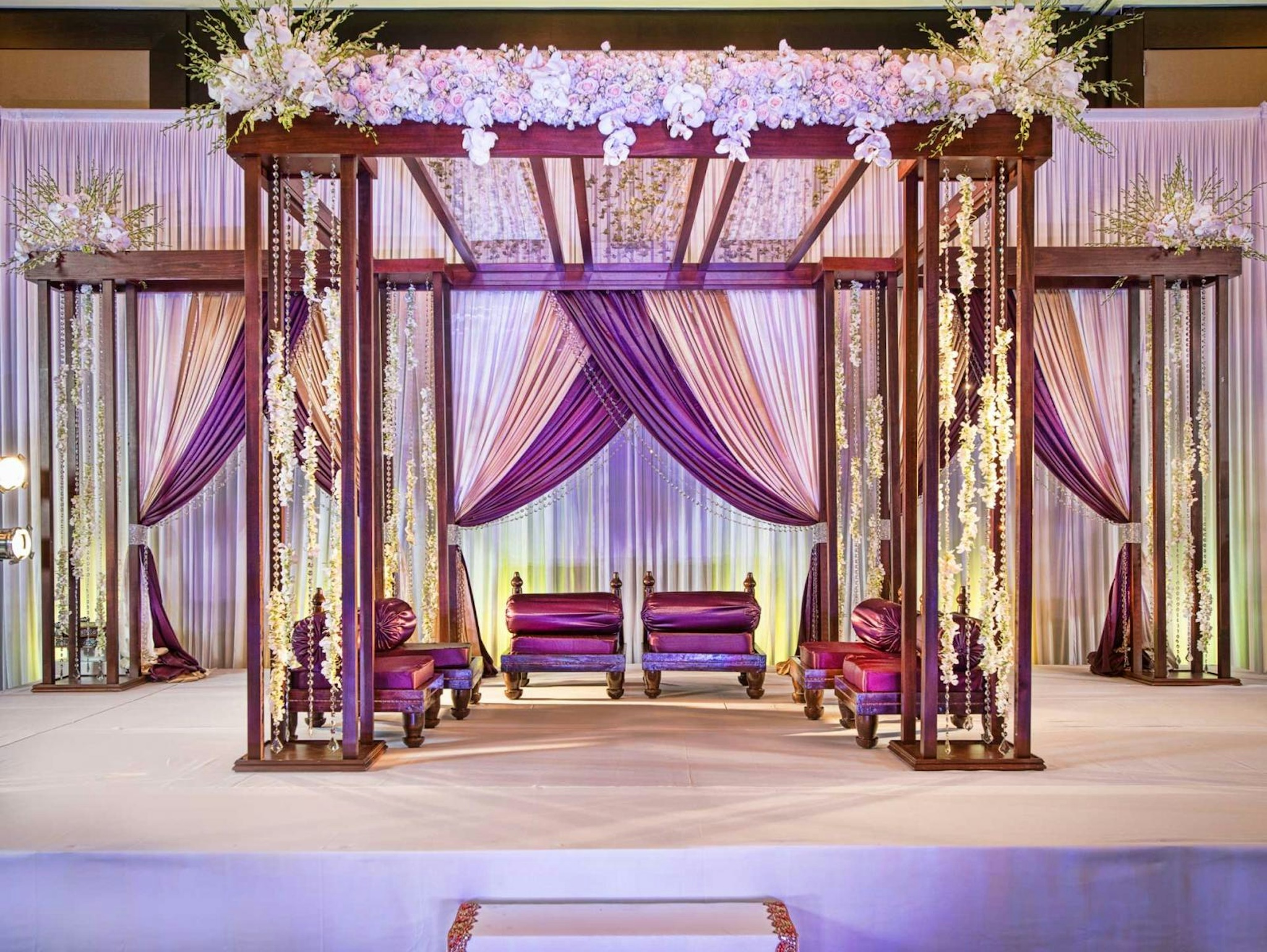 8 Stunning South Asian Weddings PartySlate 8 Stunning South Asian Weddings PartySlate