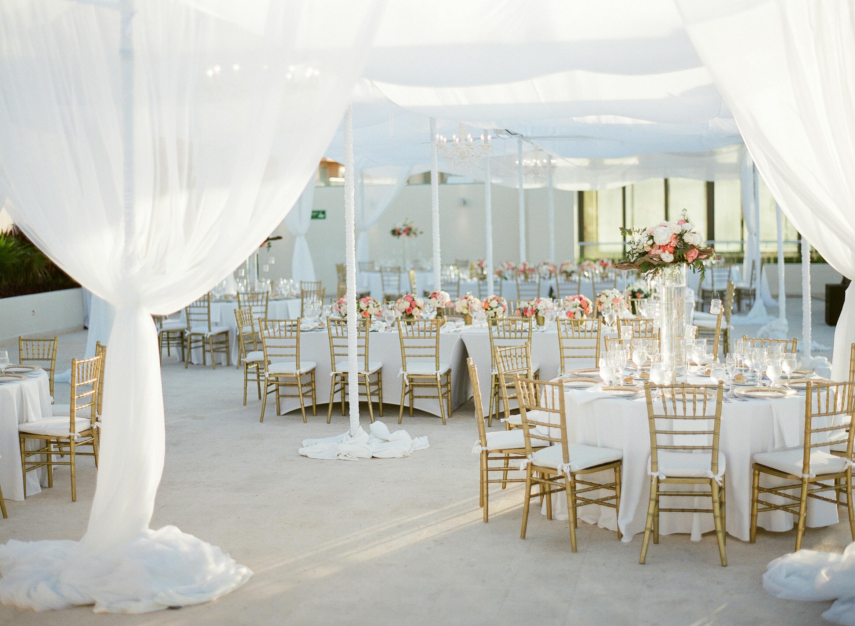 18 Timeless Tented Weddings To Inspire Your Outdoor Celebration